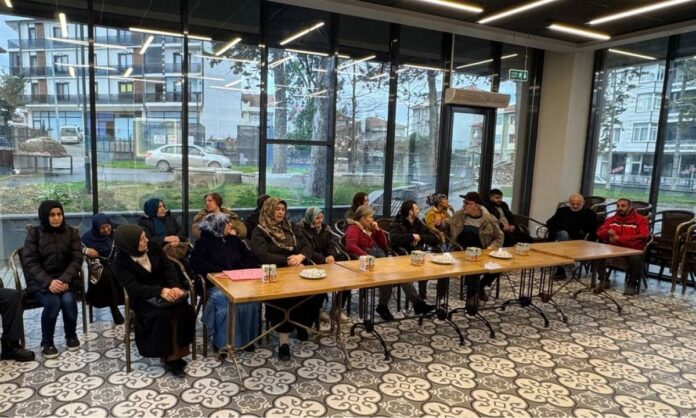 Kocaali’de Sakarya Büyükşehir Belediyesi’nden engelli bireylere yasal haklar semineri