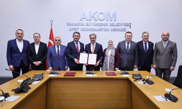 Mollaköy Kano Kürek Parkuru ve Su Parkı için imza atıldı.