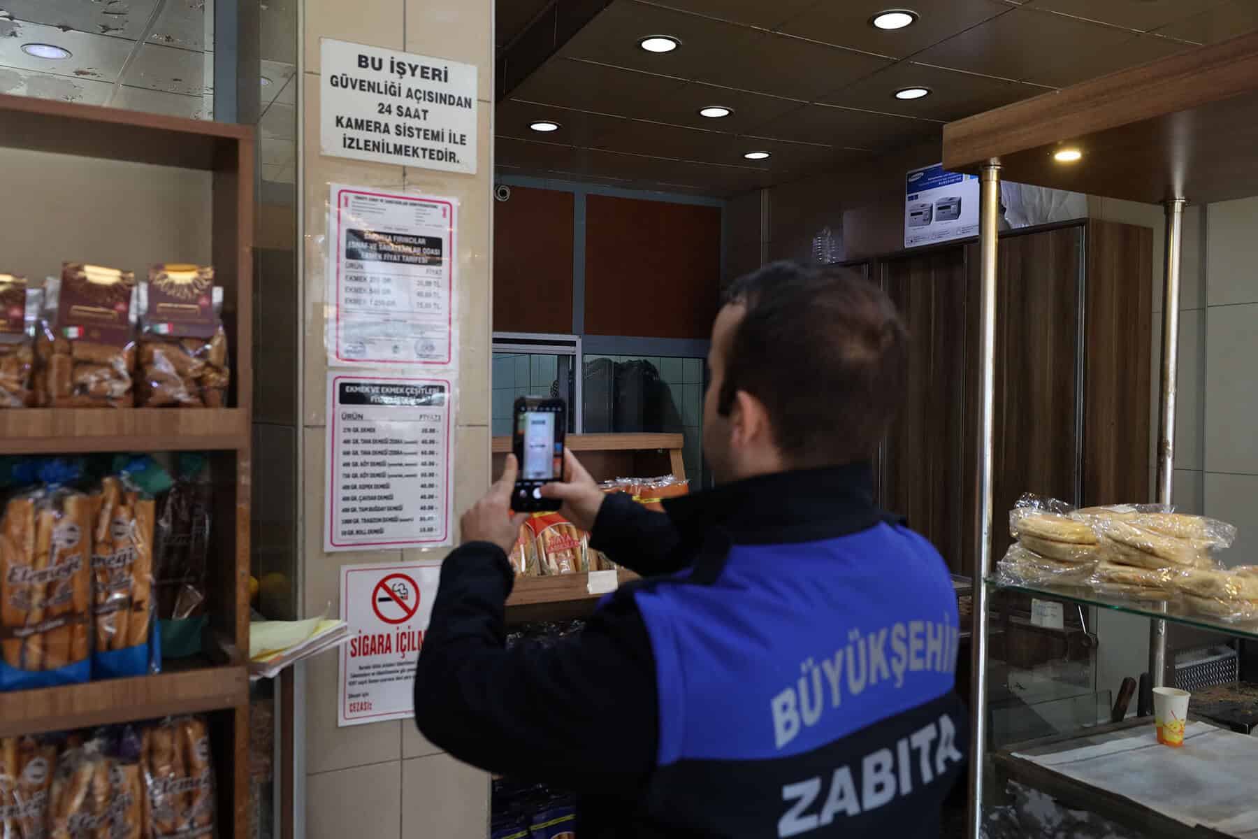 Büyükşehir Zabıtası Ramazan öncesi fırınları tek tek denetliyor.