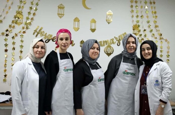 SAMEK mutfak atölyesinde Ramazan'a özgü Osmanlı-Türk yemekleri hazırlandı
