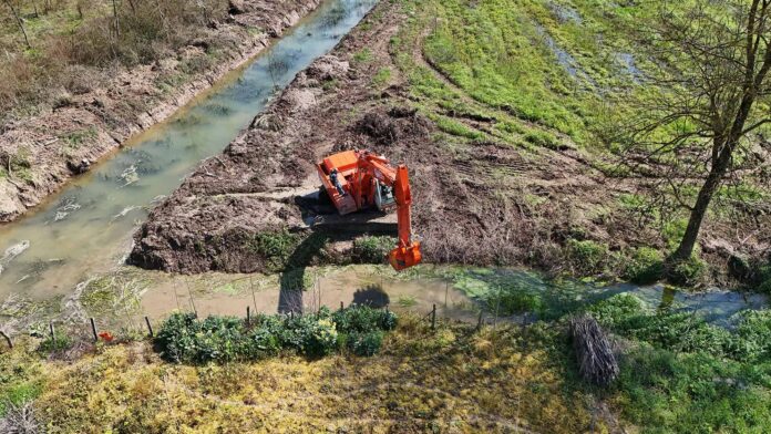 Sakarya'da 16 İlçede Tarım Arazileri İçin 250 Kilometrelik Drenaj ve Kanal Temizliği
