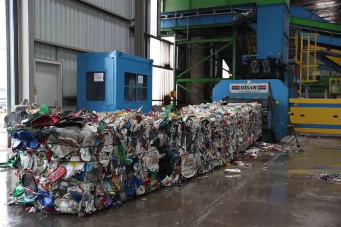 Sakarya'da 410 Bin Ton Atık Geri Dönüştürüldü, 30 Bin Haneye Elektrik Üretildi