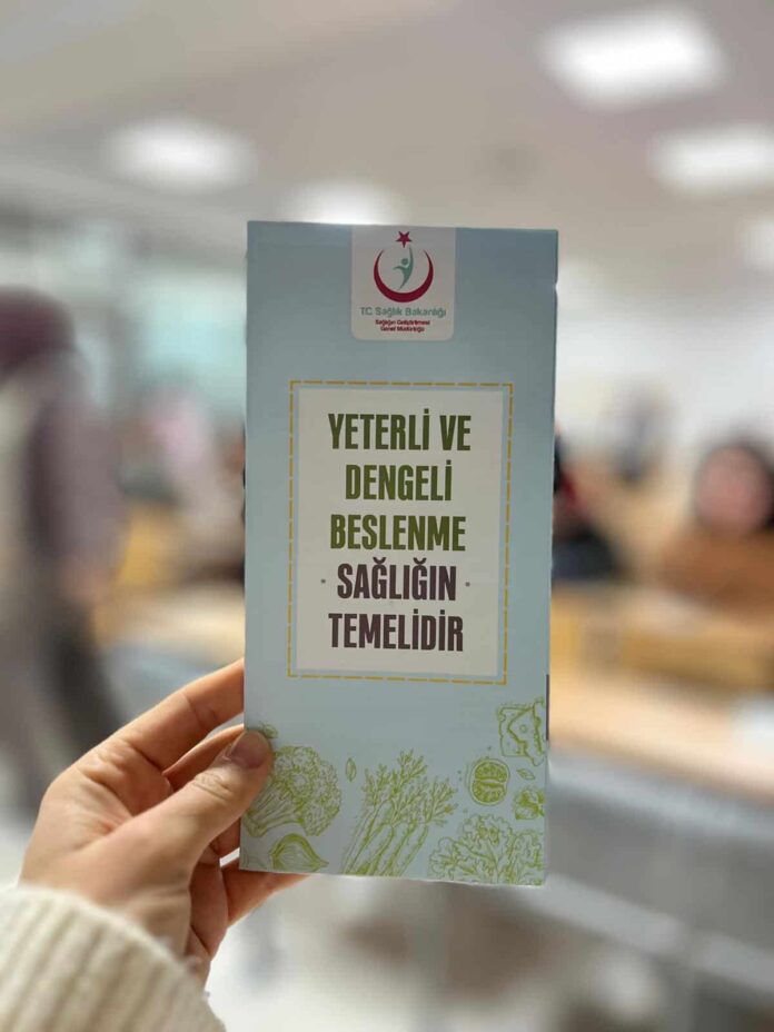 Ferizli MYO'da 4 Mart Dünya Obezite Günü Kapsamında Bilgilendirici Etkinlik Düzenlendi
