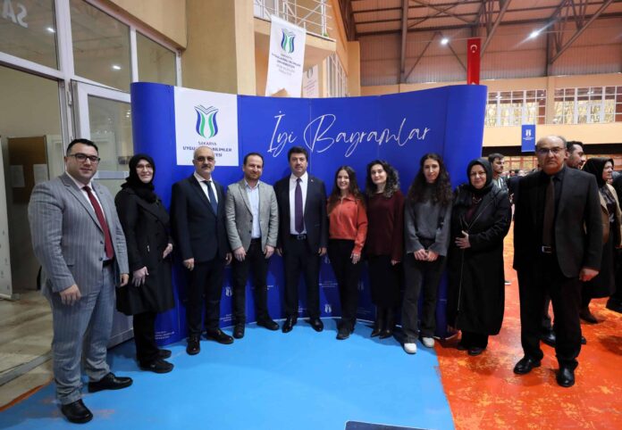 Üniversitenin Geleneksel Bayramlaşma Etkinliğinde Yüksekokulumuzun Katılımı Gerçekleşti
