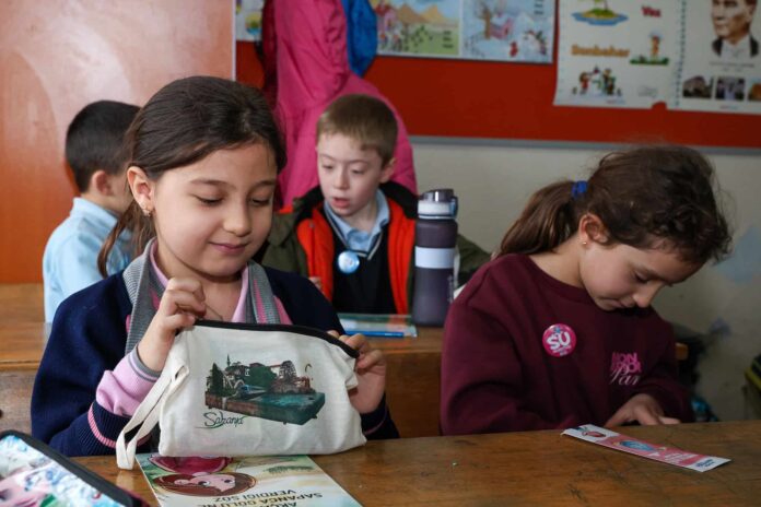 Geyve’de minikler ‘Su Müfettişi’ oldu