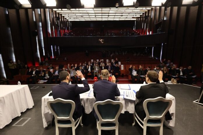 Adapazarı Meclisi Nisan Ayı Toplantısında Yeni Komisyon Üyeleri ve Belediye Faaliyetleri Değerlendirildi