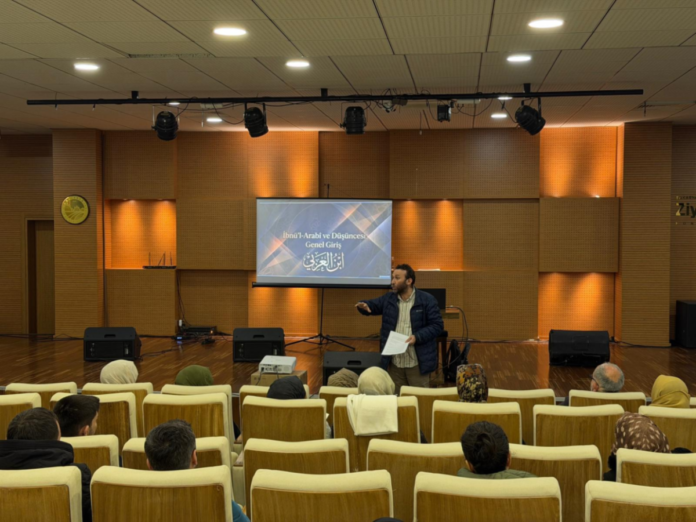 Büyükşehir Akademi’de İlk Hafta İbnü’l-Arabi ve Modern Şiir Eğitimleriyle Tamamlandı