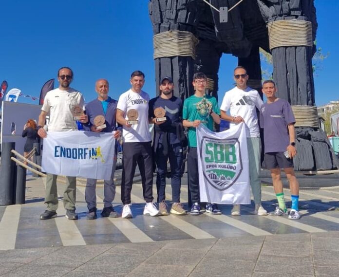 Sakarya Büyükşehirli Sporcular Troya Maratonu’nda Çeşitli Kategorilerde Dereceler Aldı