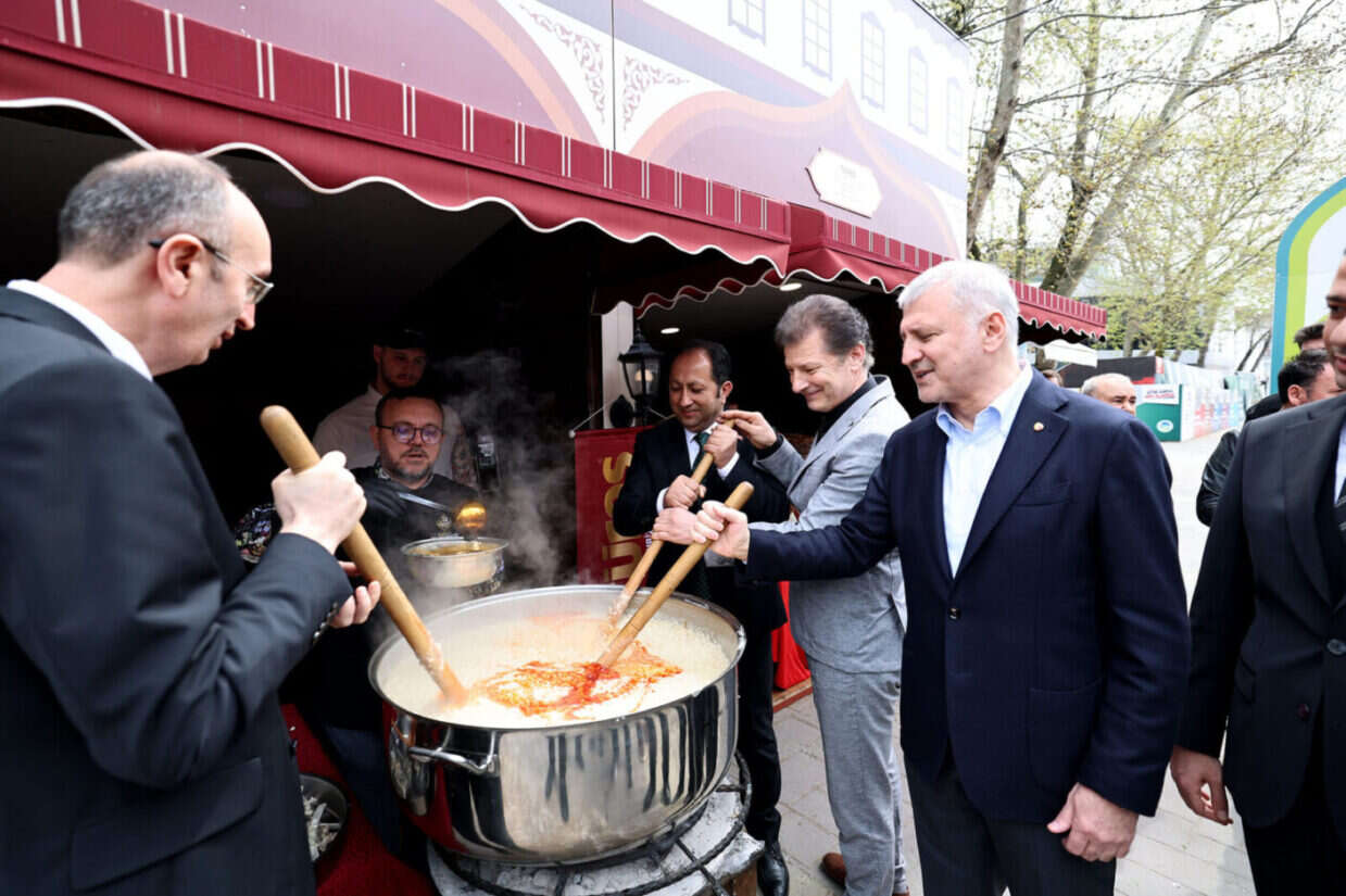 Sakarya'da Turizm Haftası'nda Şehrin Kültürel ve Gastronomi Değerleri Sergilendi