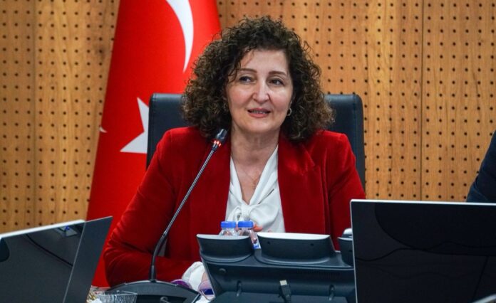 Sakarya Üniversitesi İşletme Fakültesi Danışma Kurulu İlk Toplantısında Eğitimde Yetkinlik ve Sektör İş Birliğini Ele Aldı