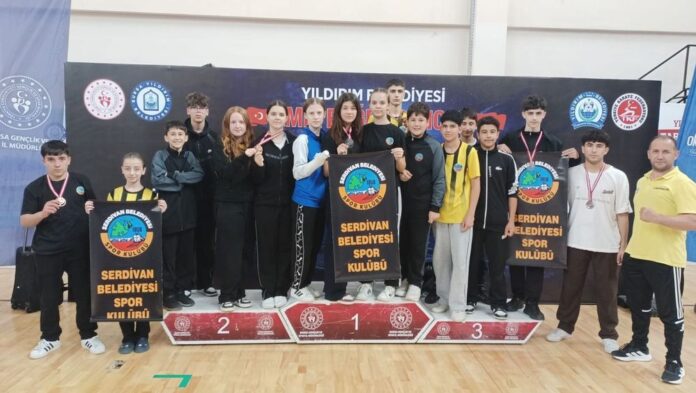 Serdivan Belediyesi Karate Takımı Bursa’daki Şampiyonada 6 Madalya Kazandı